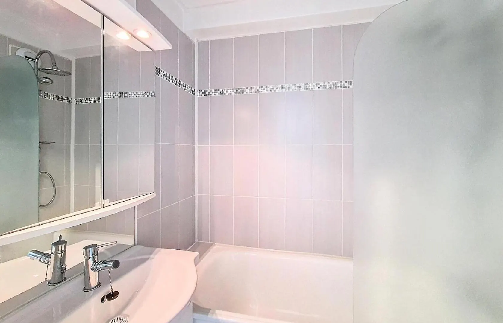 아파트 Residence Caron - Studio Agreable - Au Pied Des Pistes - Balcon Mae-1854 생마르탱 드 벨빌